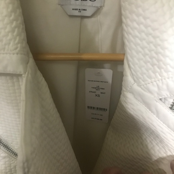 Leather jacket - Picture 3 of 3